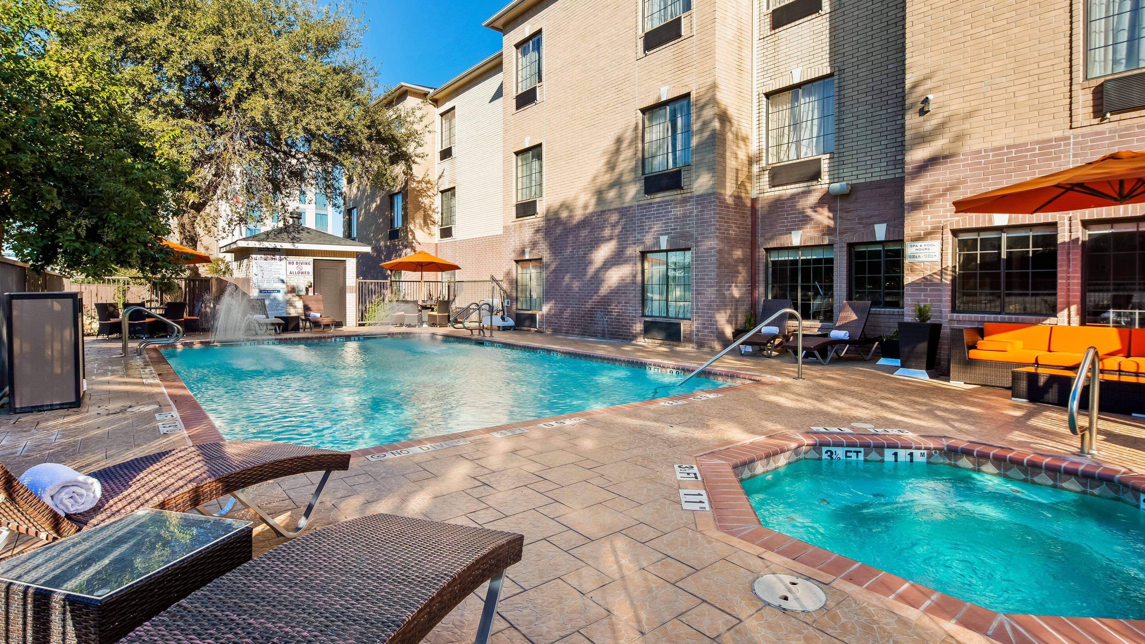 Best Western Plus Hill Country Suites - San Antonio Exterior photo