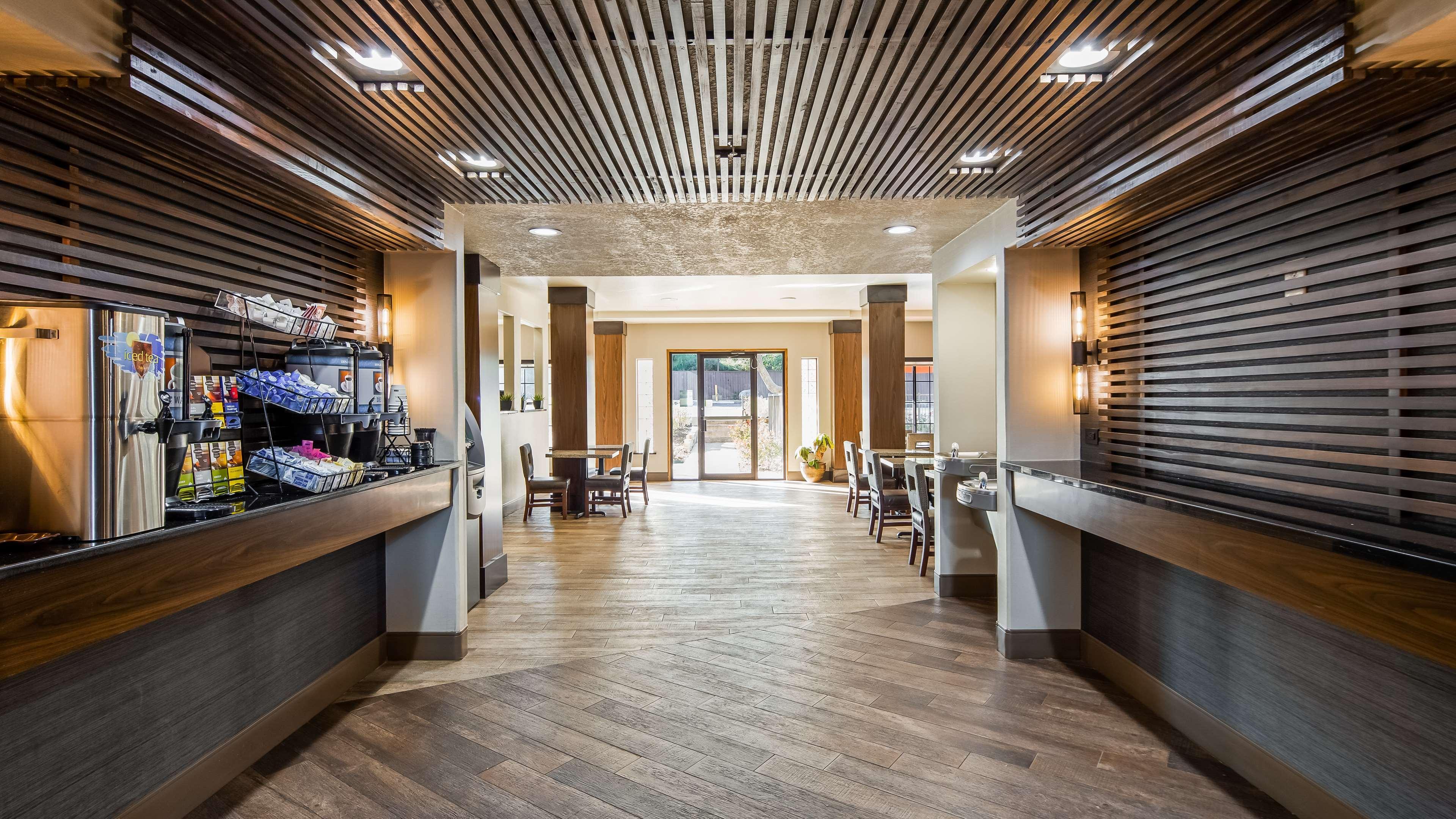 Best Western Plus Hill Country Suites - San Antonio Exterior photo